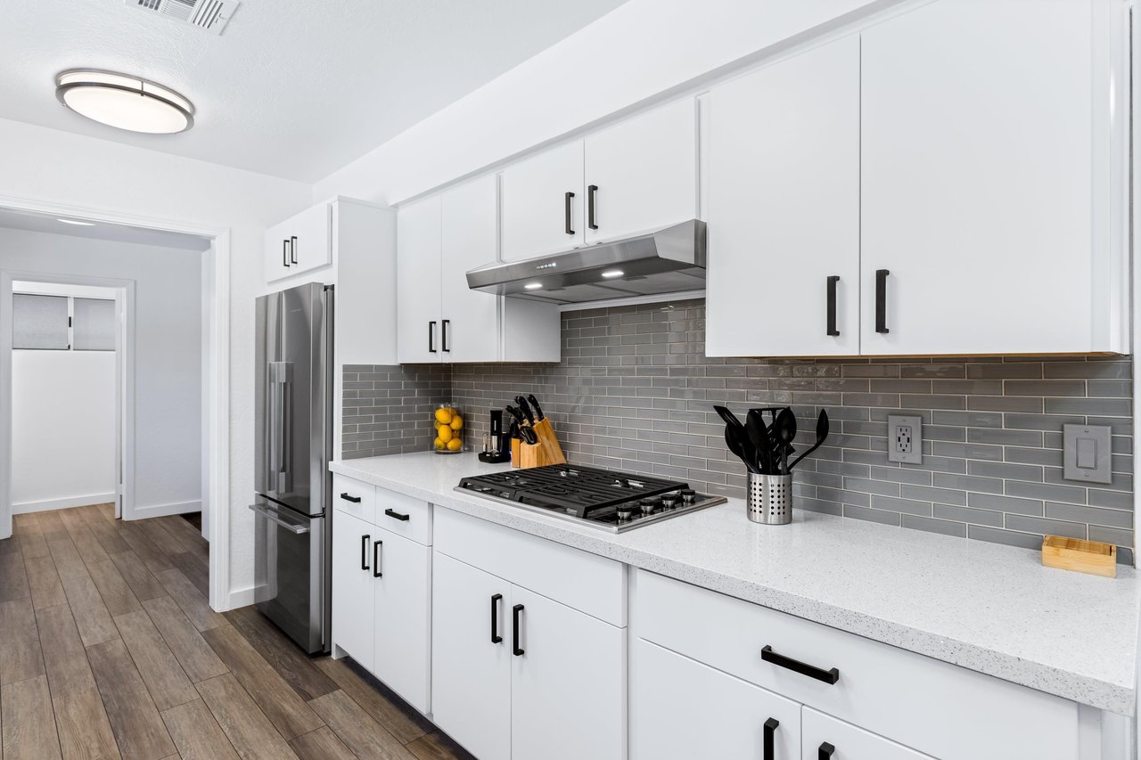 Modern gas range