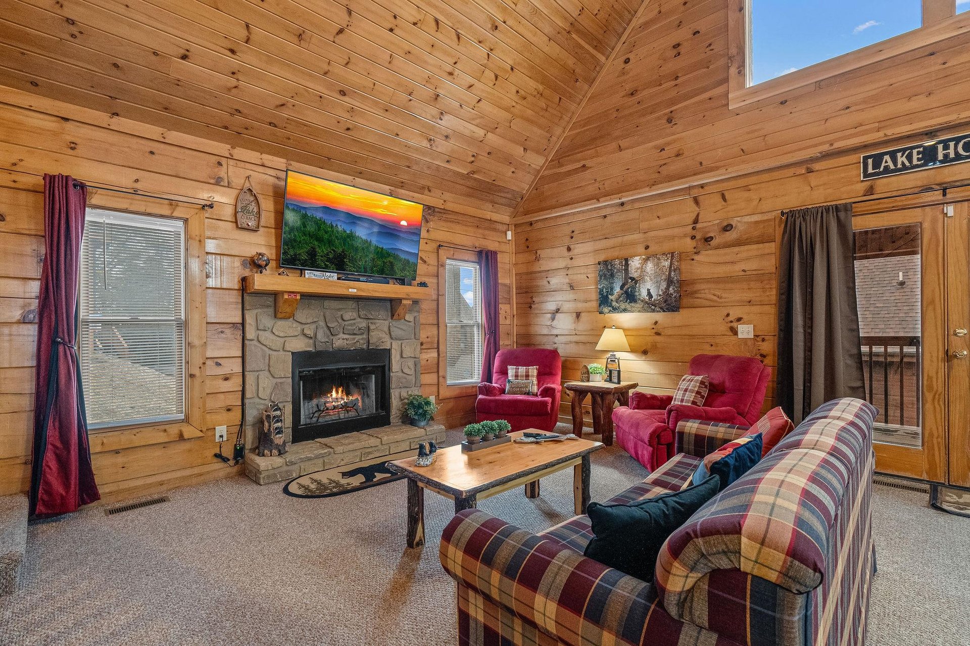 devinelakelodge9