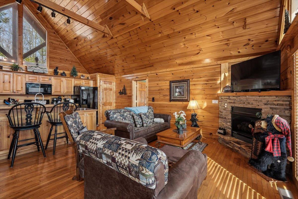 15Living Room