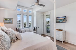 King Suite, 2nd Floor