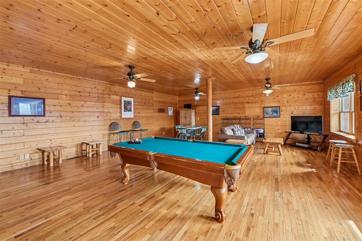 062Recreation Room