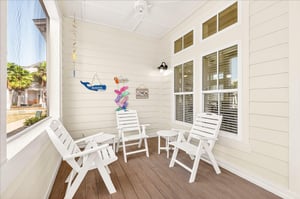 Screened In Side Patio, 1st Floor