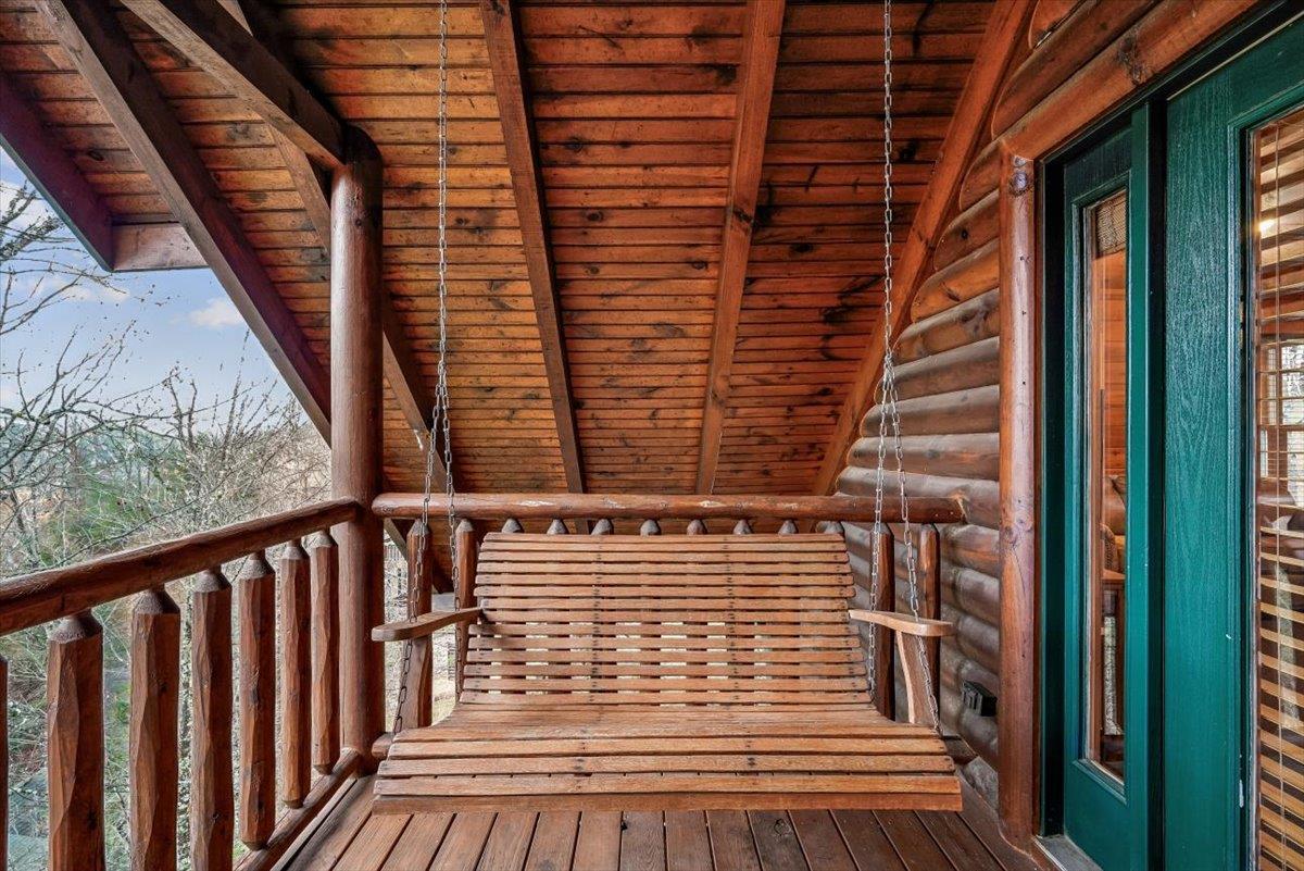 39Balcony