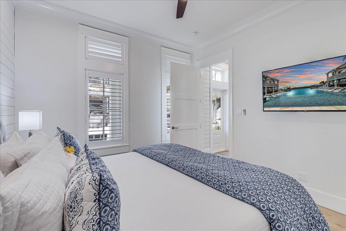 1st Floor, First King Bedroom