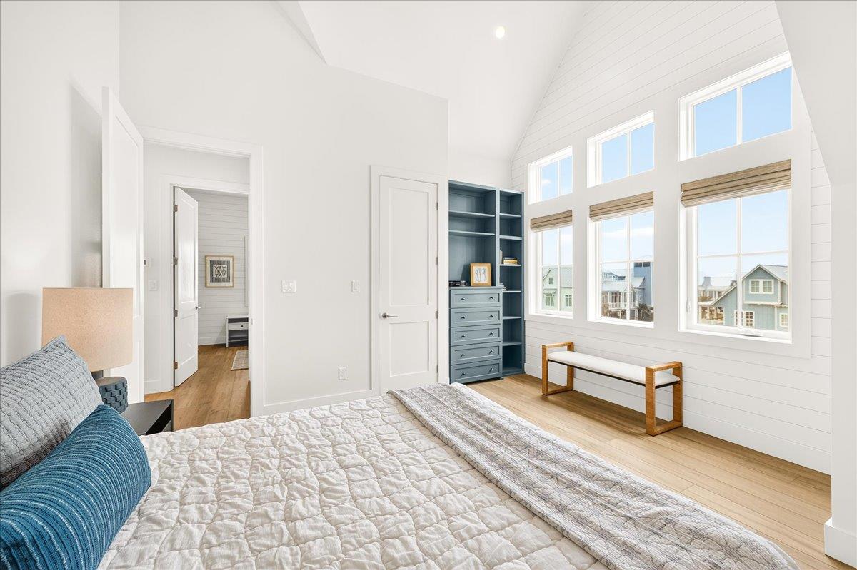 Queen Bedroom, 3rd Floor