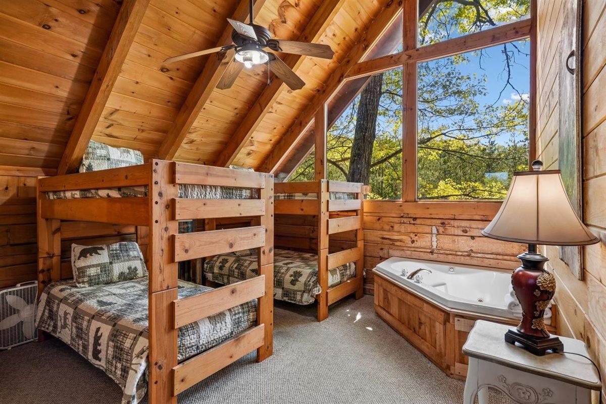41Bedroom
