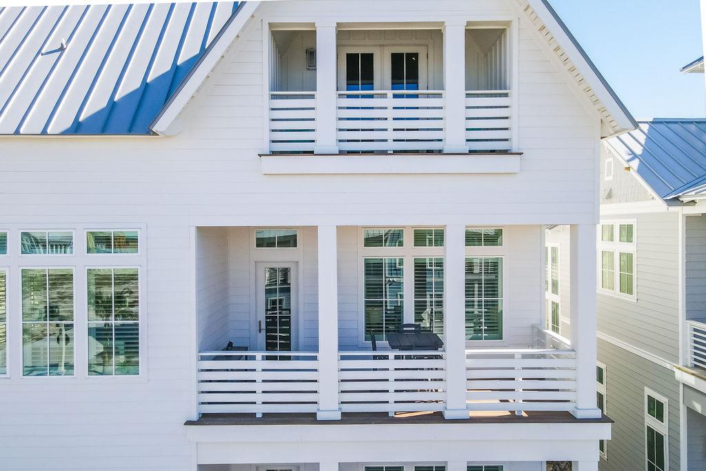 La Mer, Front Balconies