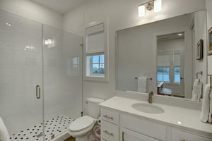 Queen Bedroom with private bath, 2nd Floor