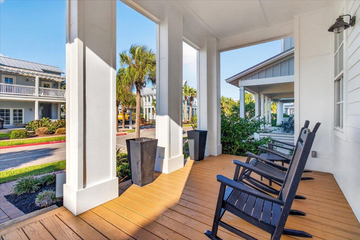 1st Floor, Front Porch