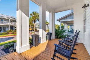 1st Floor, Front Porch
