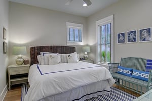 1st Floor King Bedroom