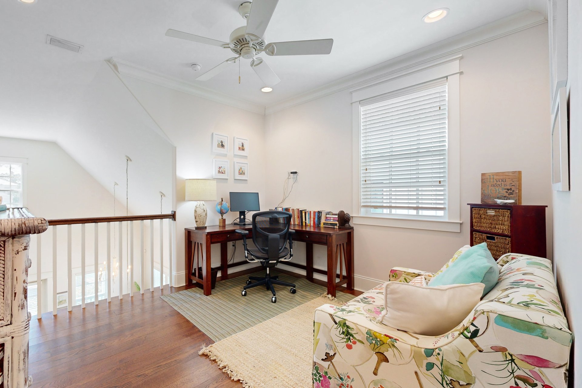 Lakeside Happy Place 19