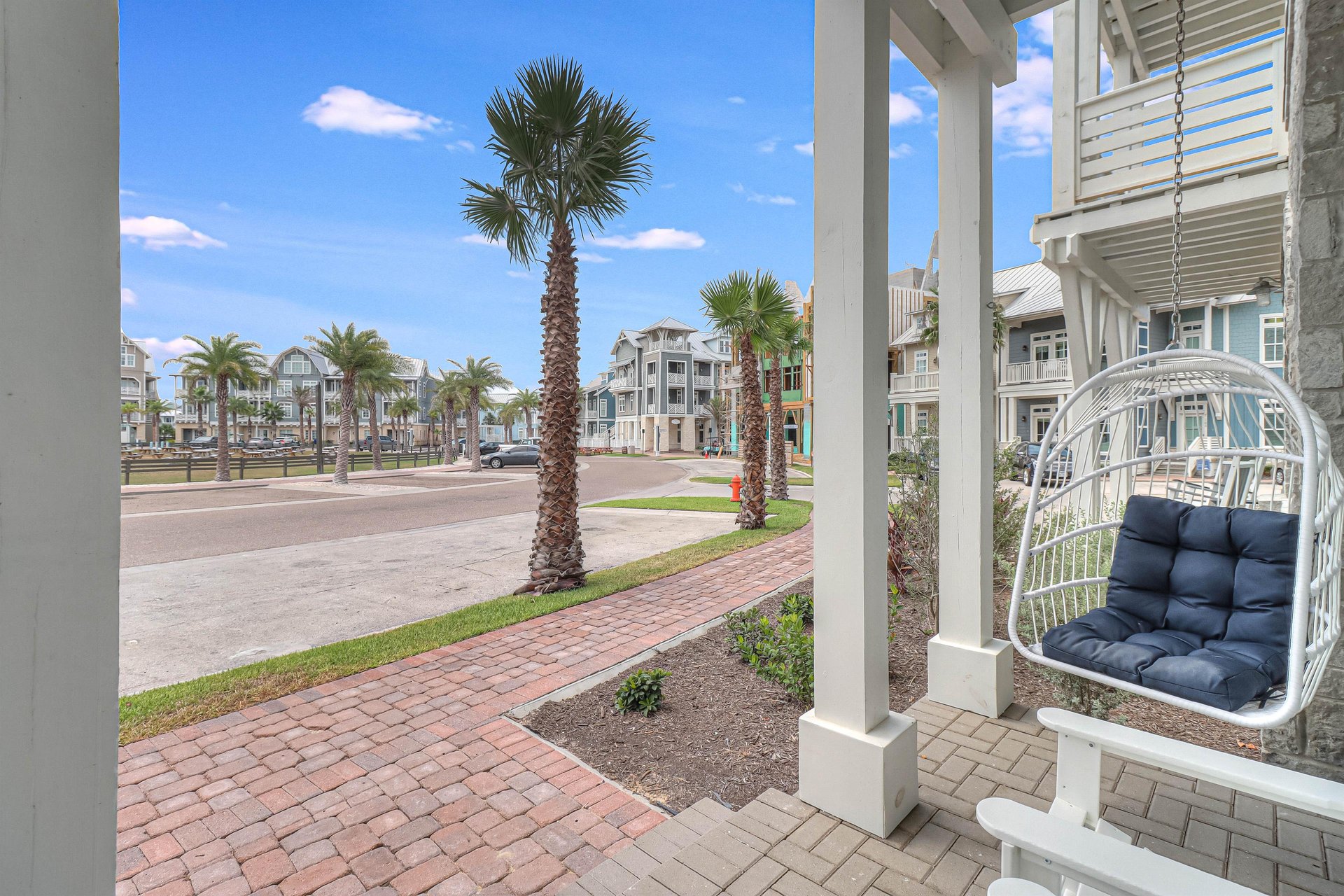 Entry Patio, 1st Floor