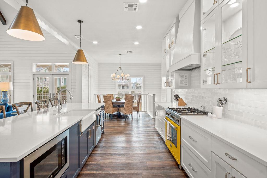 Kitchen, 2nd Floor