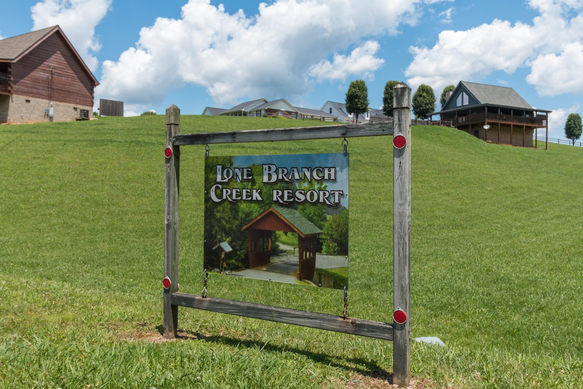 Youll find at Momma Bear, a 2 bedroom cabin rental located in Pigeon Forge