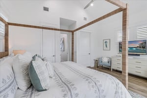 Primary King Bedroom, 2nd Floor