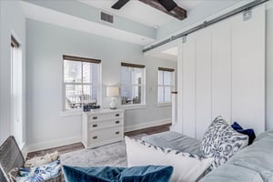 Second Living Area WPullOut Sofa, 2nd Floor