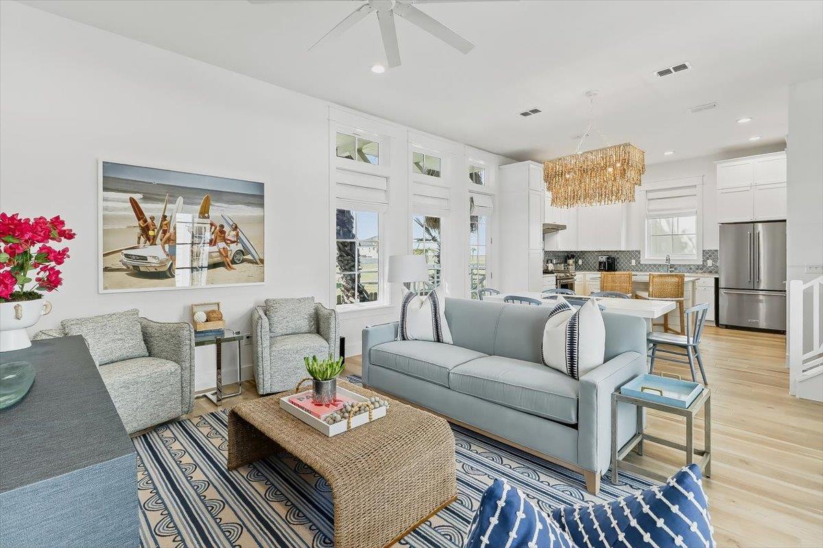 1st Floor, Living Room