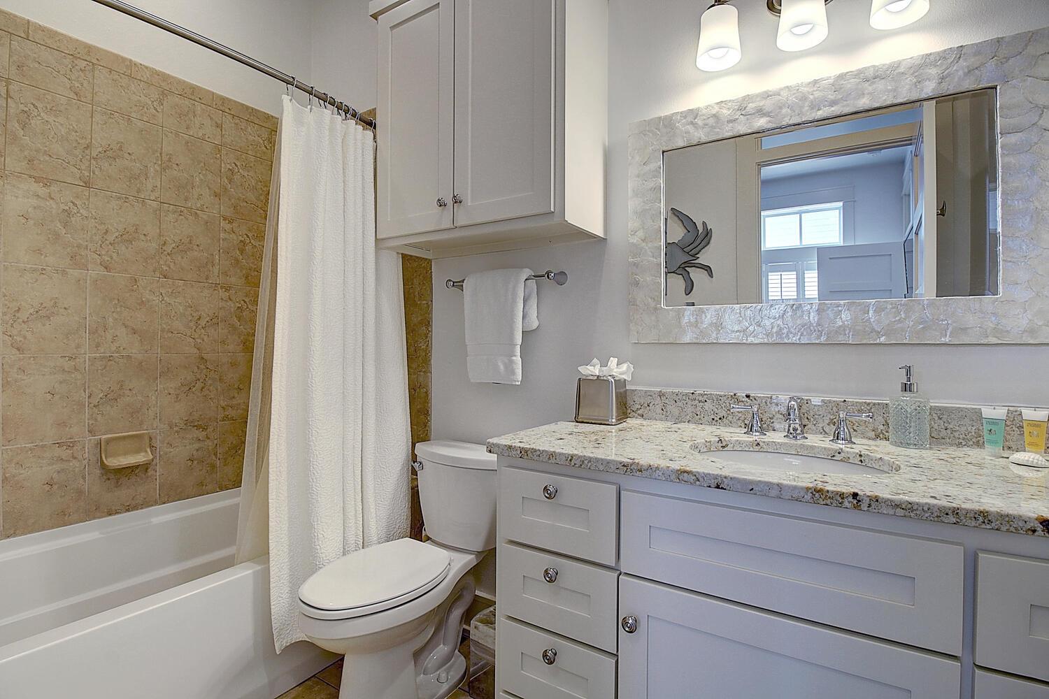 Bunk Room Bathroom, 1st Floor