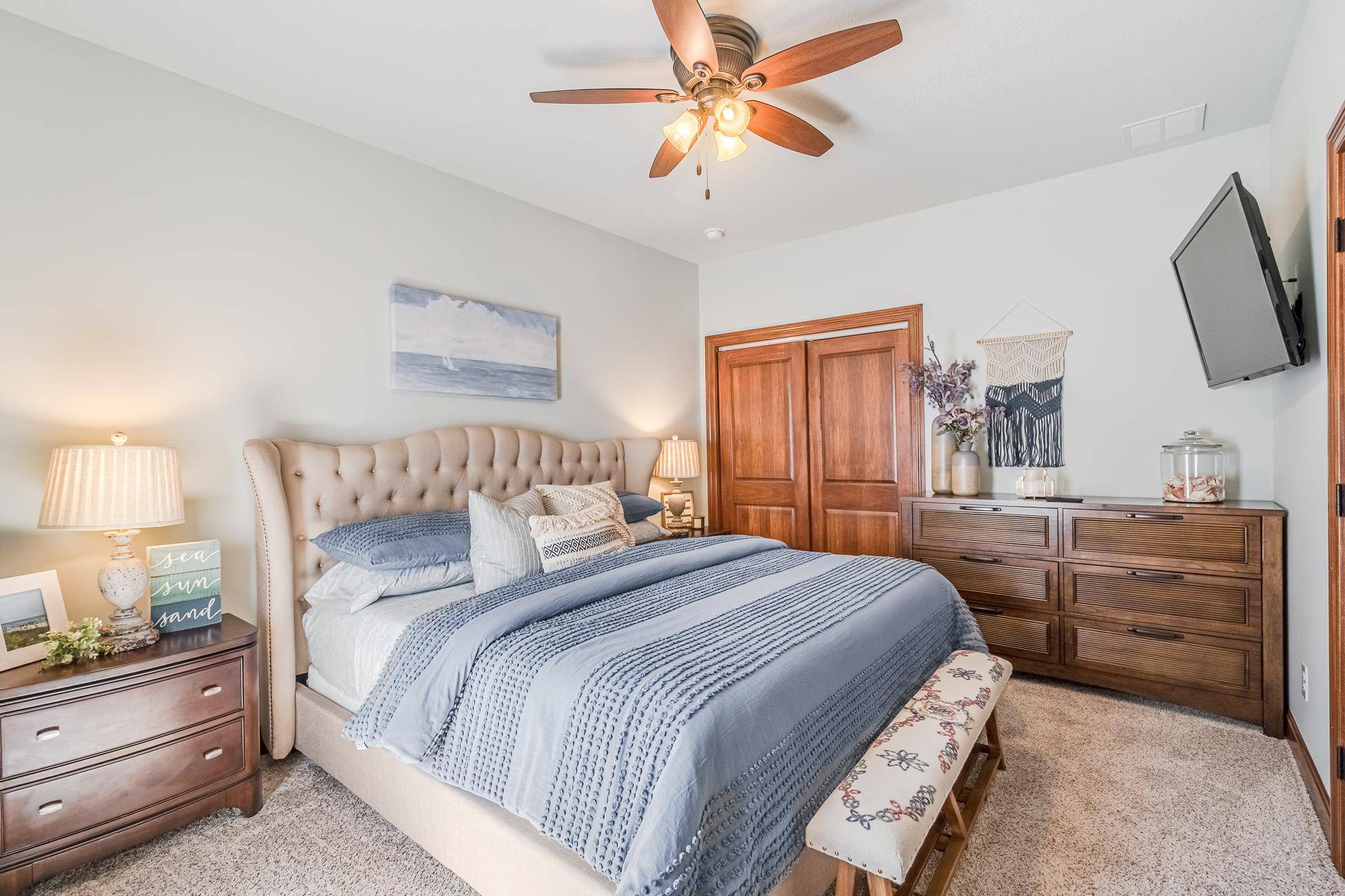 Guest Bedroom 1 King