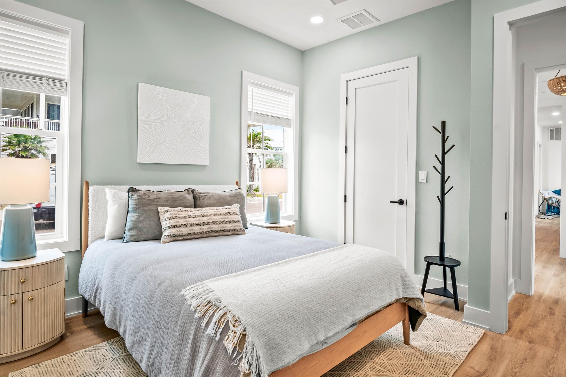 2nd Queen Bedroom, 1st Floor