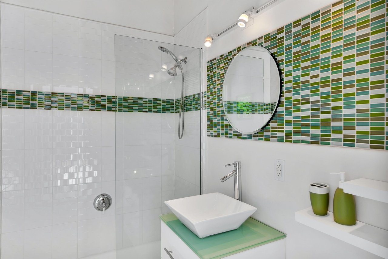 Ensuite bath