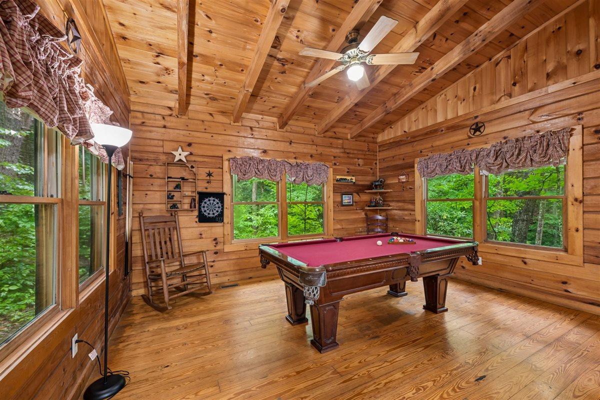 17Game Room