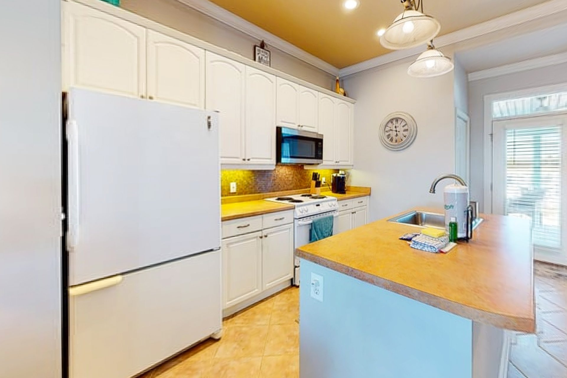 Peaches to Beaches 8