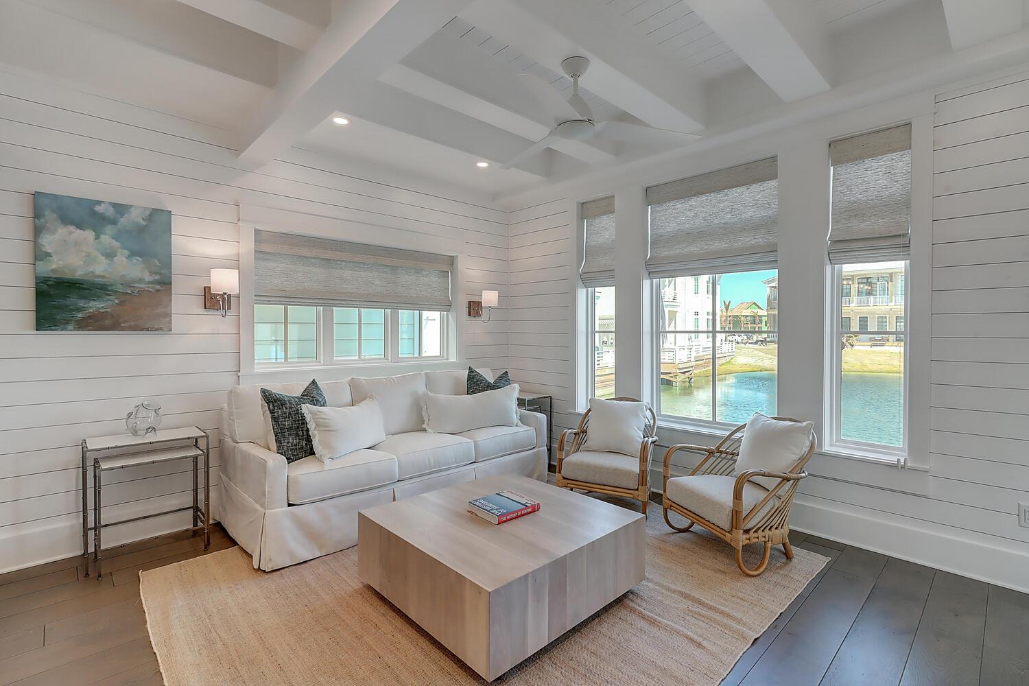 Living Area, 1st Floor