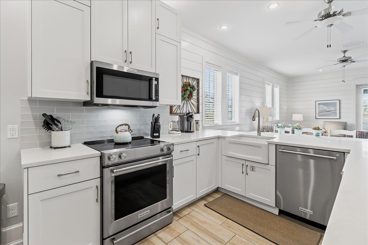 Kitchen, 1st Floor