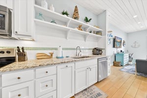 Kitchen, 1st Floor