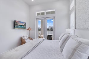 Second King Bedroom, 1st Floor