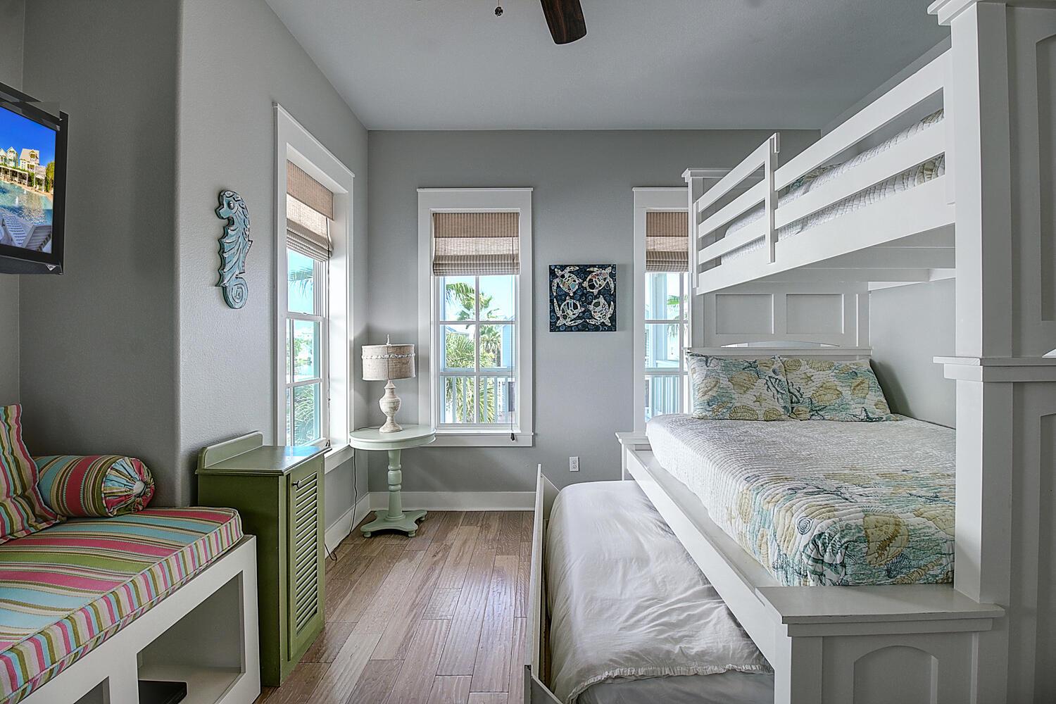 Bunk Room w Trundle Bed, 2nd Floor