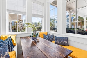 1st Floor, Breakfast Nook