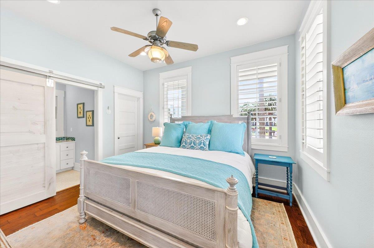 1st Floor, King Bedroom