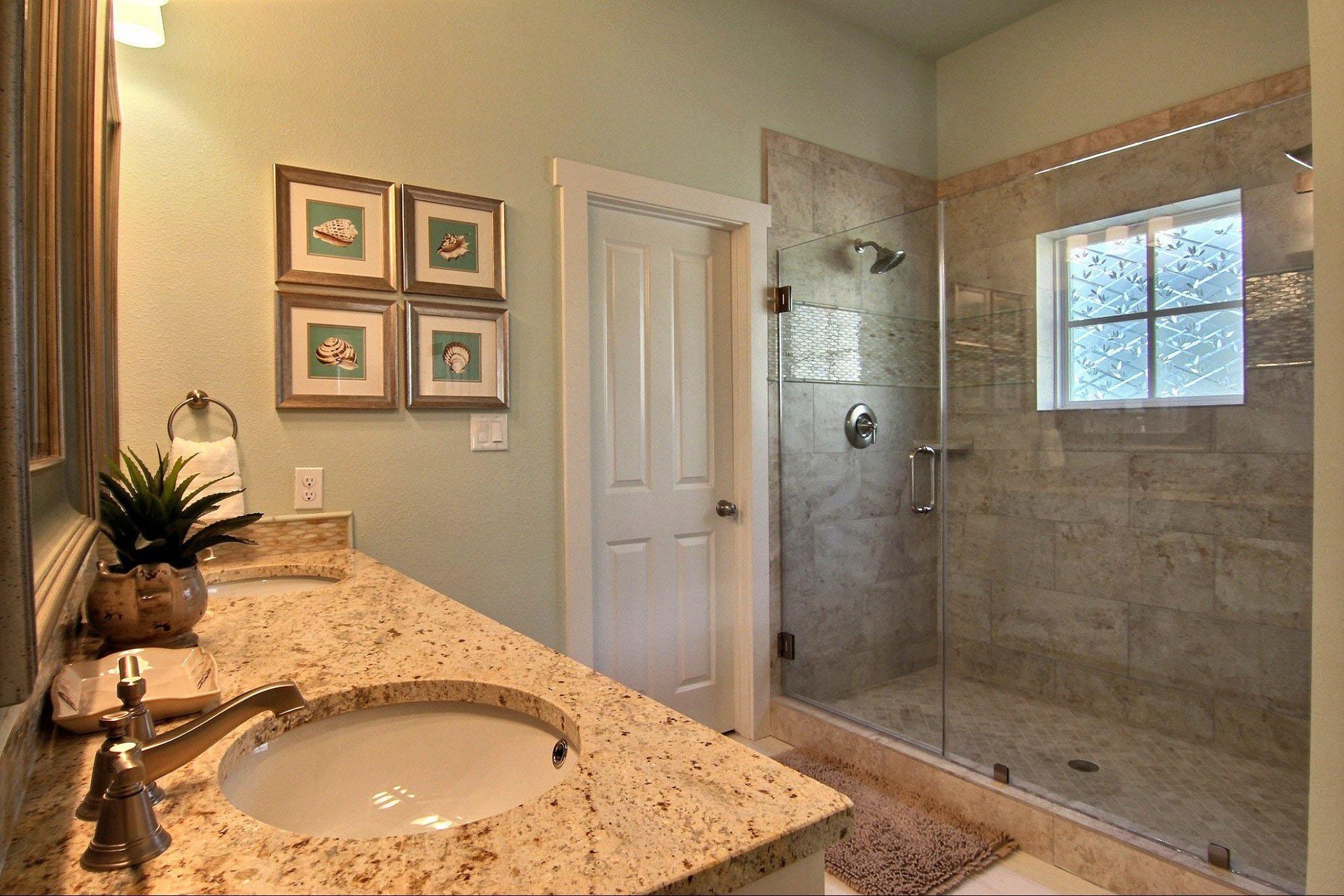 Private Master Bathroom