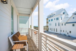 Second King Balcony, 2nd Floor
