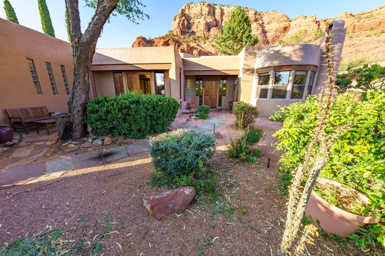 Enclosed Front Yard