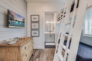 TwinTwin Bunk Room, 1st Floor