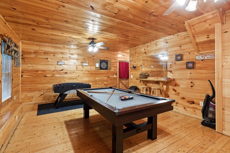 Pool table