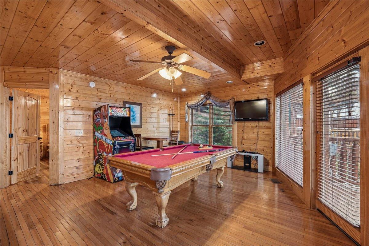 27Game Room