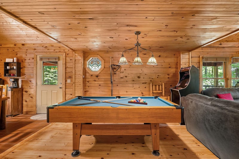 pool table and arcade gaming