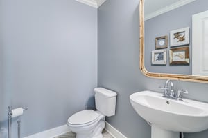Powder Room, 1st Floor