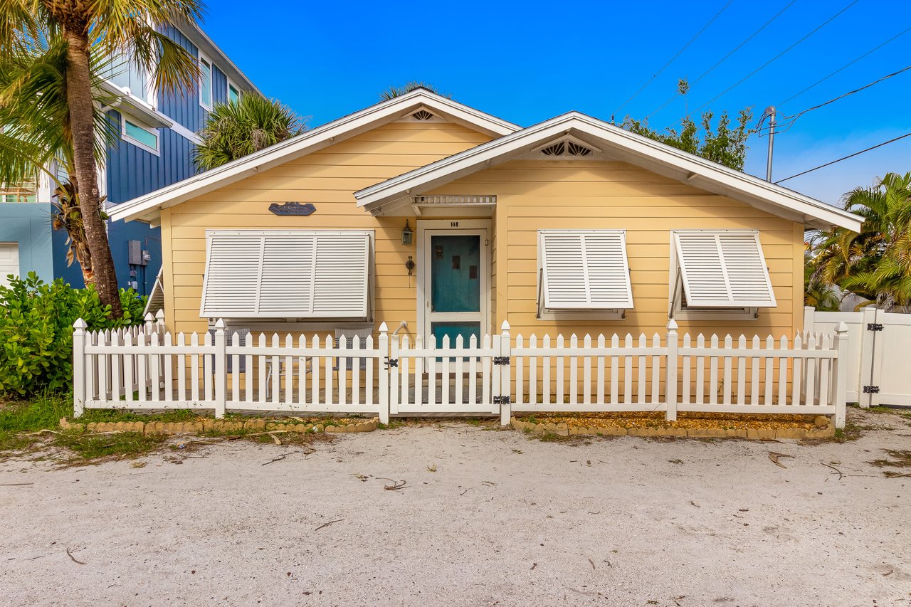 The Seashell Cottage 1