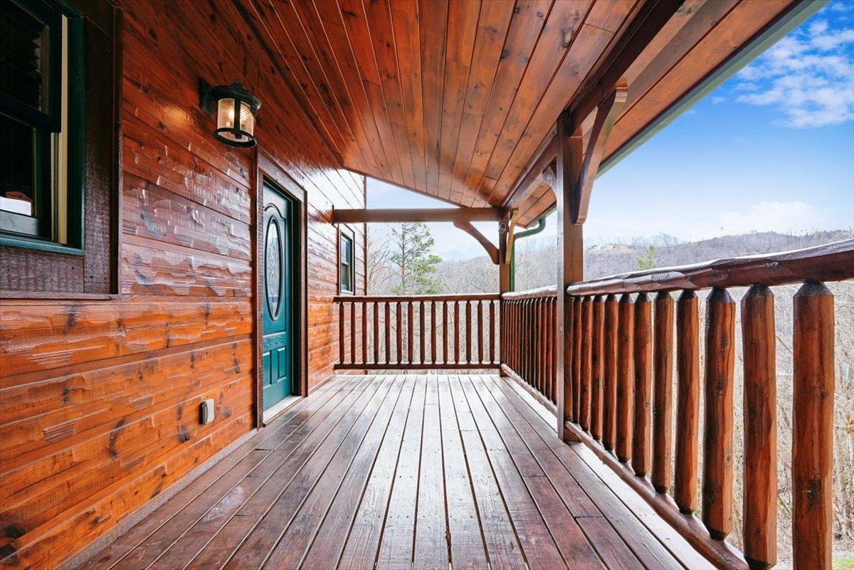 15Balcony