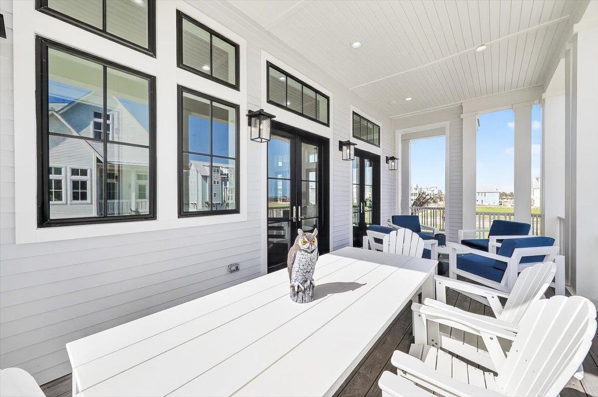 Wrap Balcony, 2nd Floor