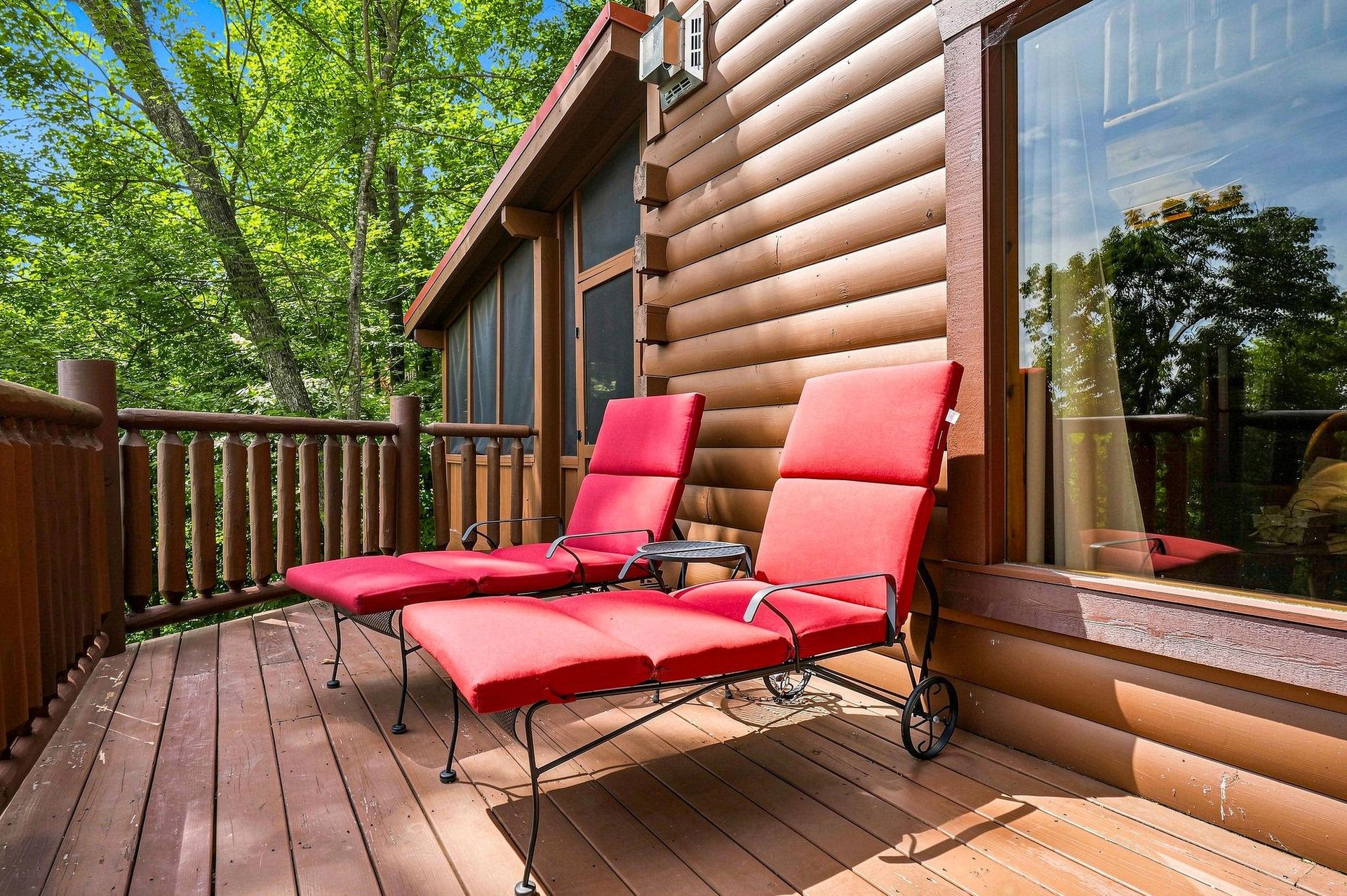 Stretch out on your private deck and let the forest canopy surround you. Two plush loungers invite you to soak in the sunshine and unwind completely in natures embrace.