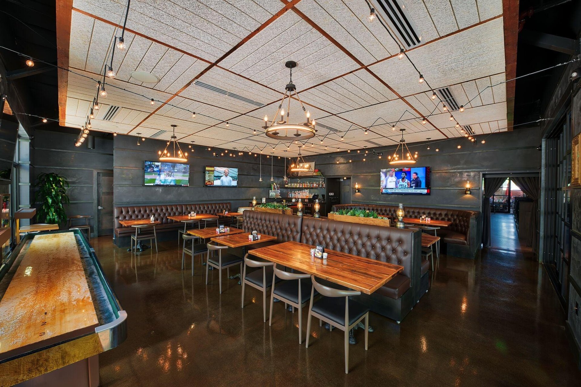 Walk from the unit to the VIG, a neighborhood restaurant with great food and good time