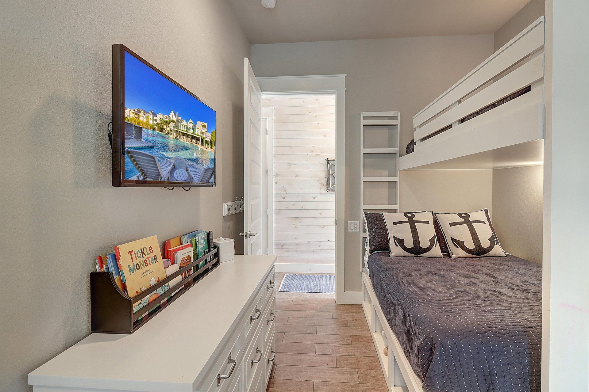 Bunk Room, 1st Floor