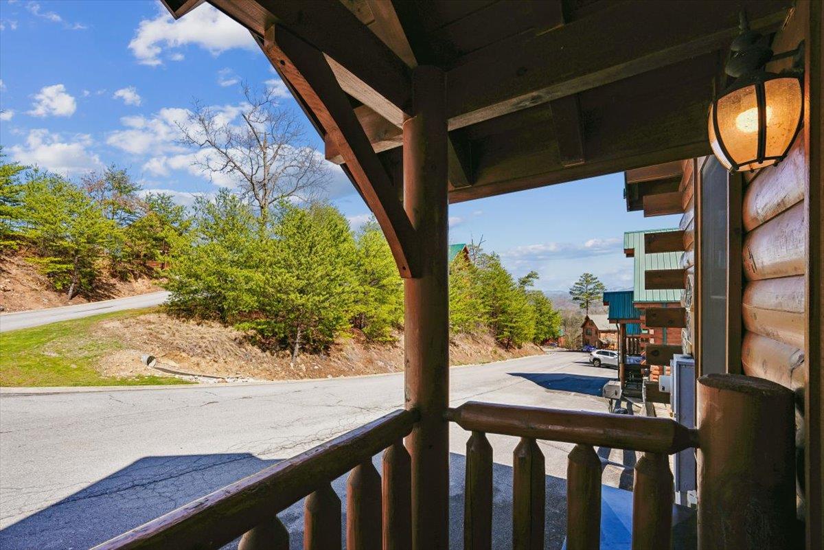 09Porch